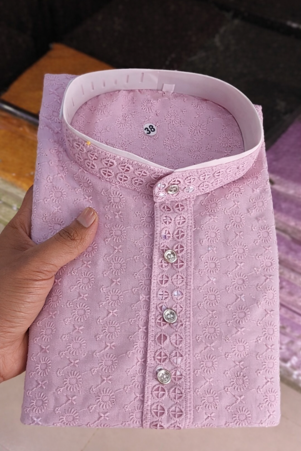 Men’s Embroidered Kurta