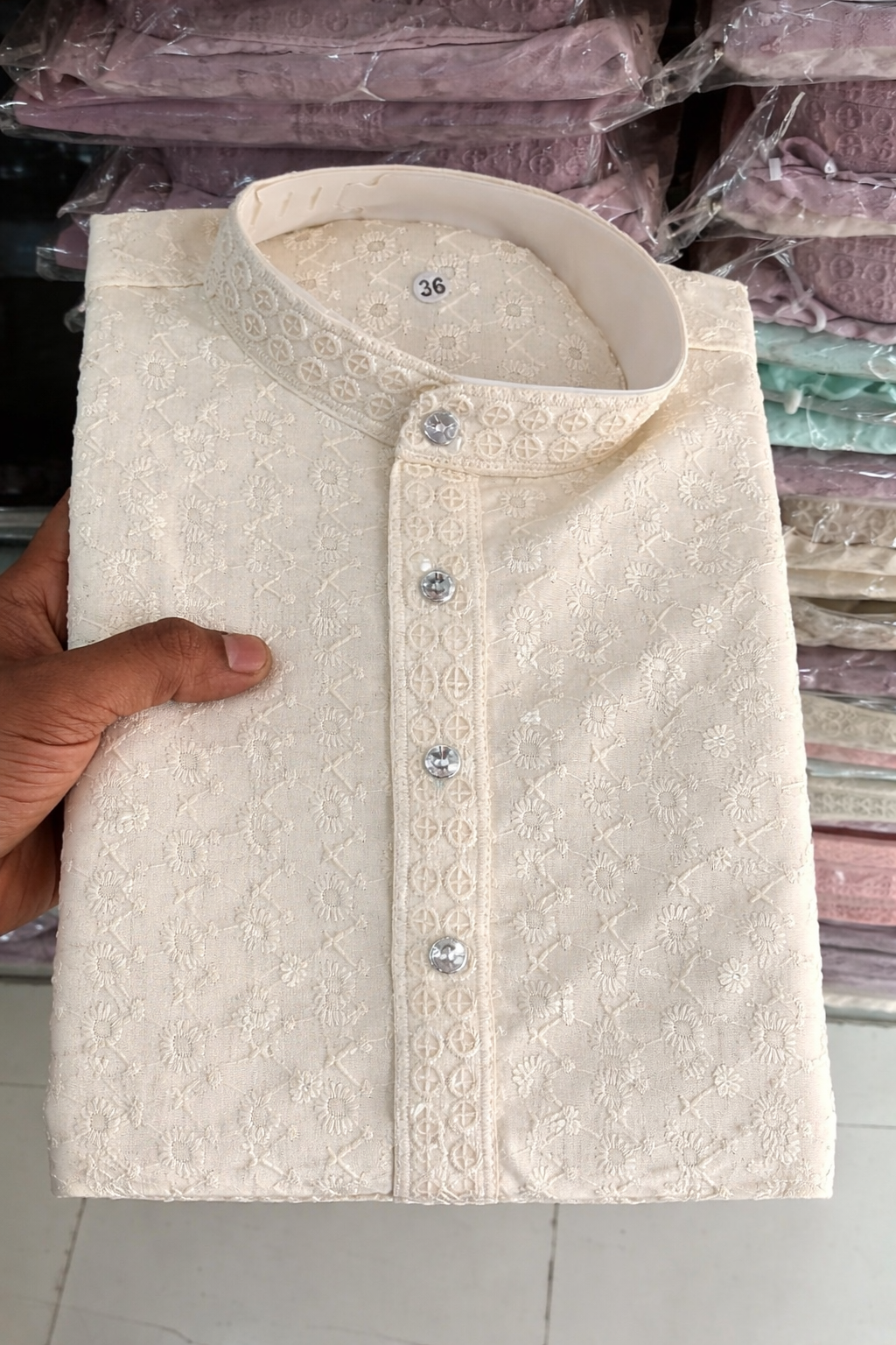 Men’s Embroidered Kurta